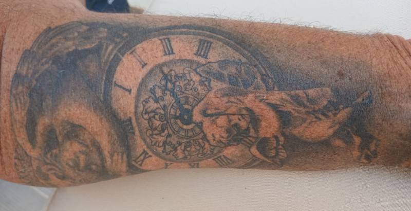 Brûlures sur tatouage à bormes les mimosas